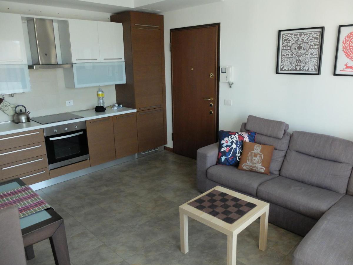 Moderno Trilocale Laura Apartment Dalmine Luaran gambar