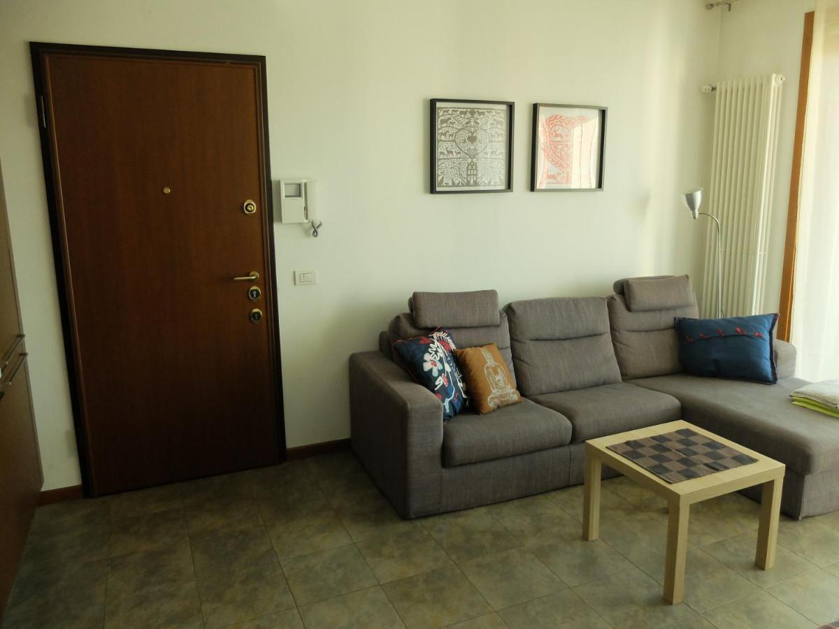 Moderno Trilocale Laura Apartment Dalmine Luaran gambar