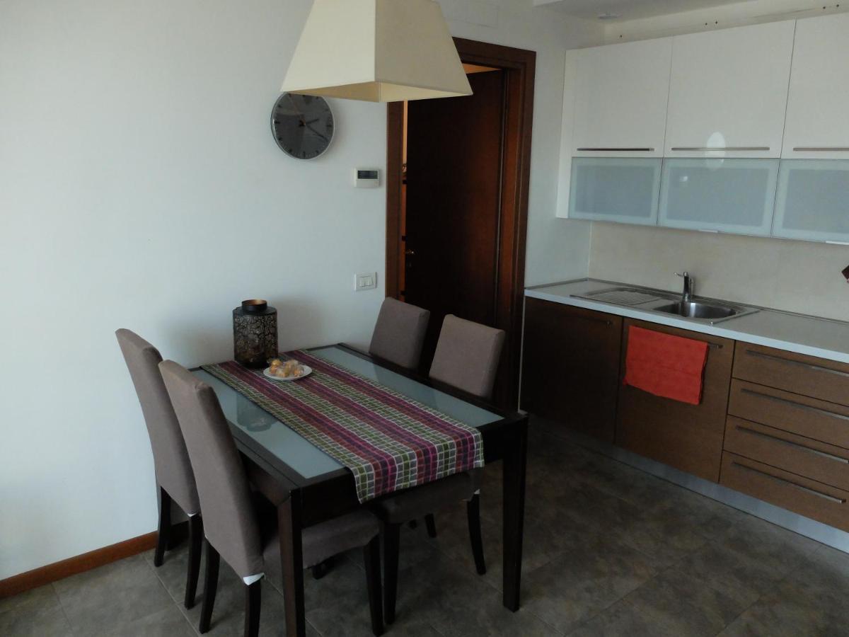 Moderno Trilocale Laura Apartment Dalmine Luaran gambar